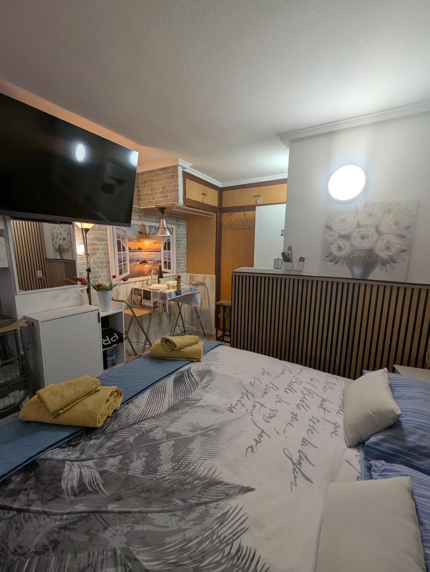 Alicante Postiguet Studios エクステリア 写真